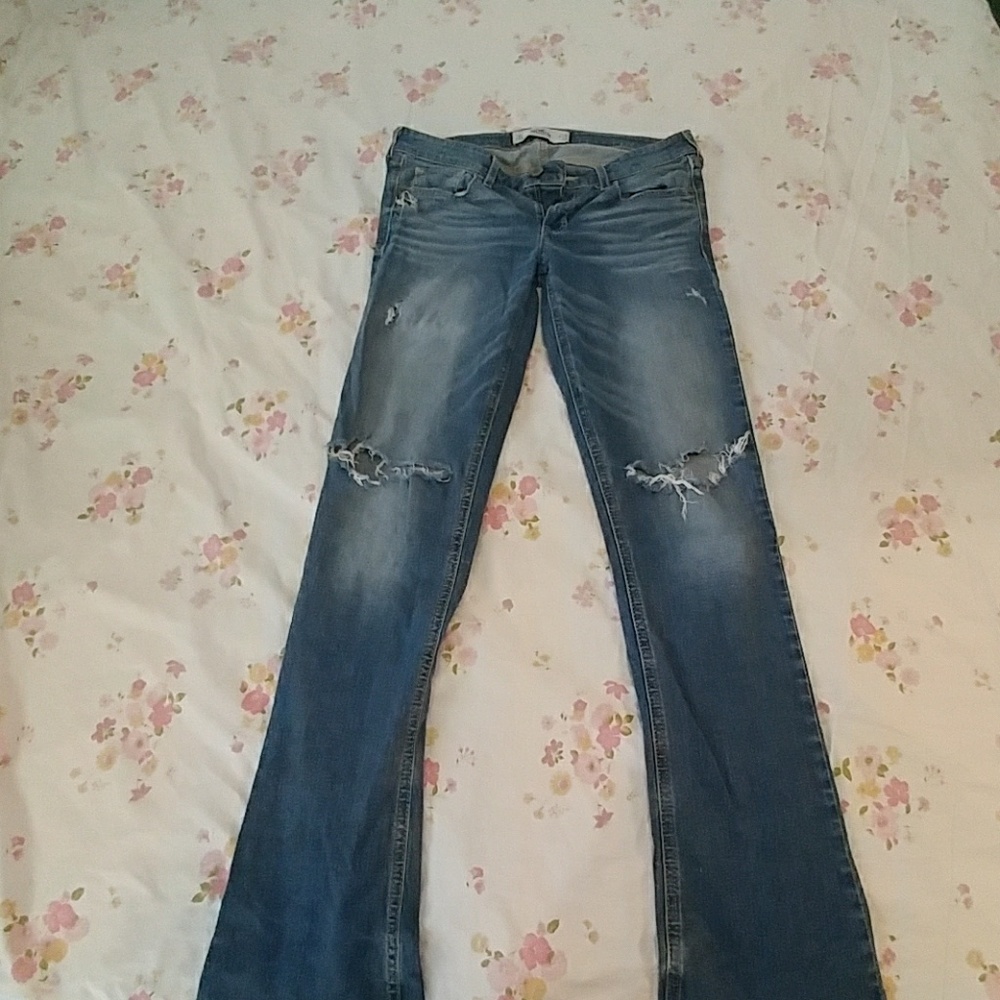 Hollister distressed jeans